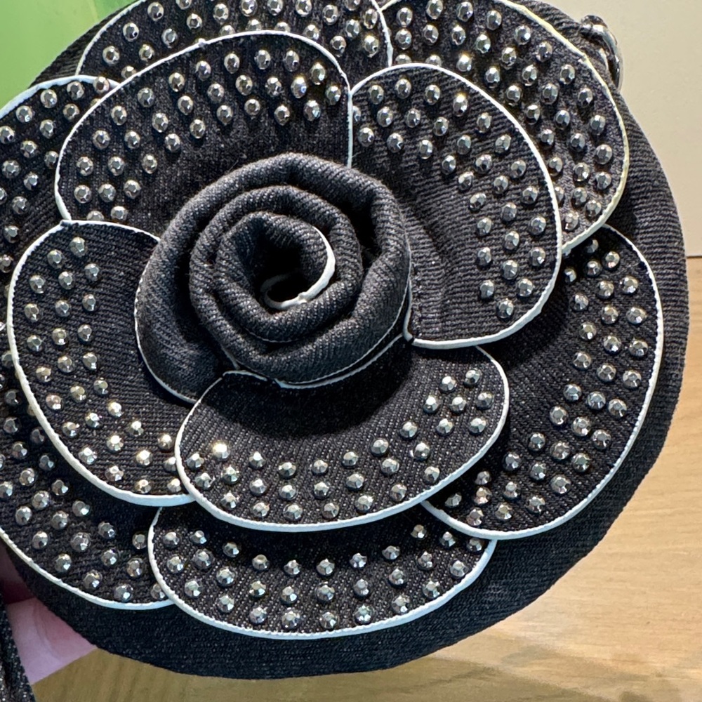 Black Floral Studded Women's Bag - Picture 3 of 7